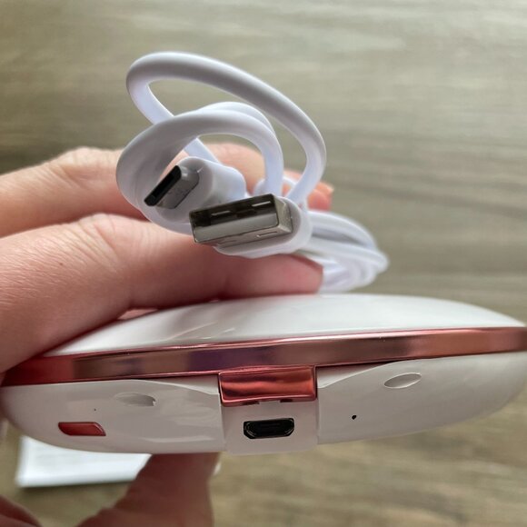 Impressions Coco LED Compact Mirror - Like New - Picture 5 of 12